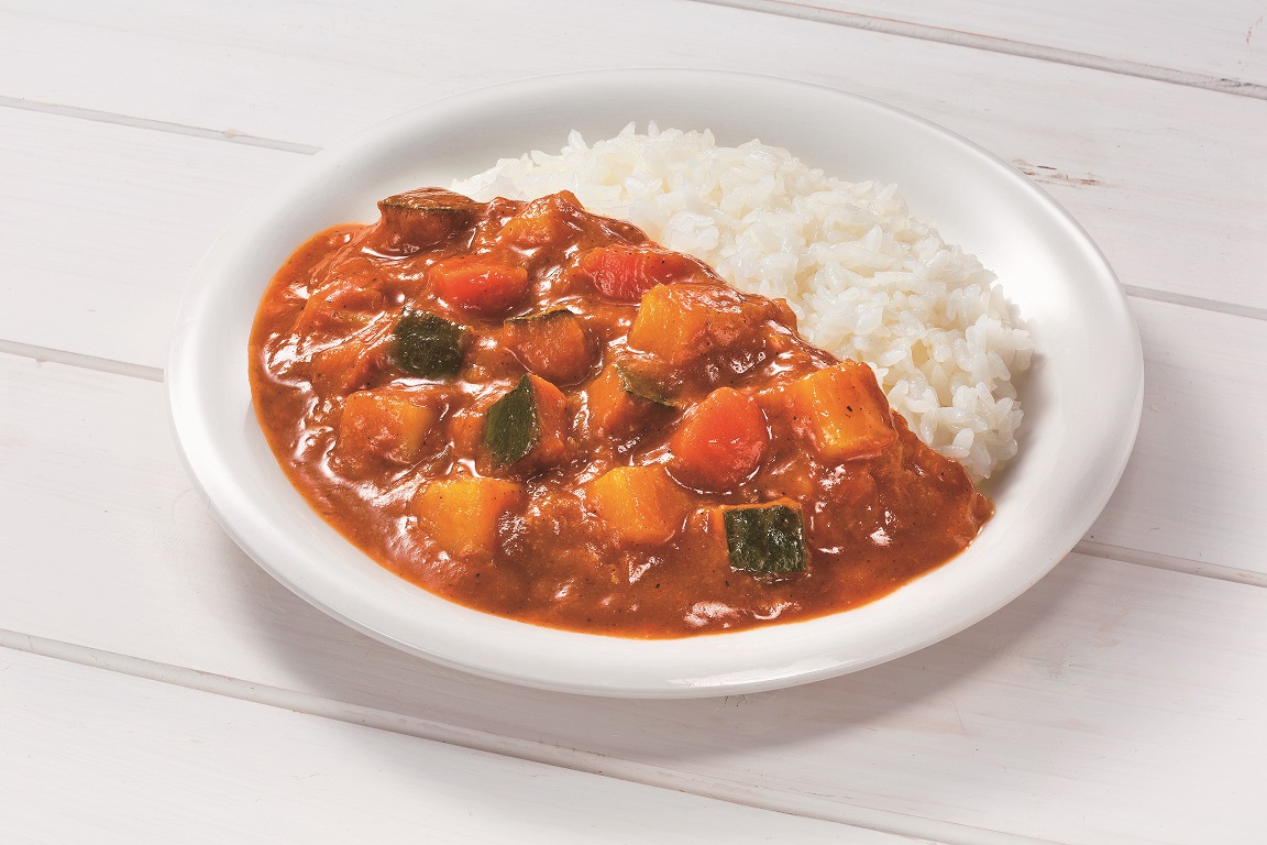 <div class='lum-box'><h4 class='fontColor_blue lum-font-size'>減塩野菜カレー</h4></div><div class='lum-font-cnt'>かるしお認定の野菜カレー。1食あたりの野菜も取れる便利商材</div>