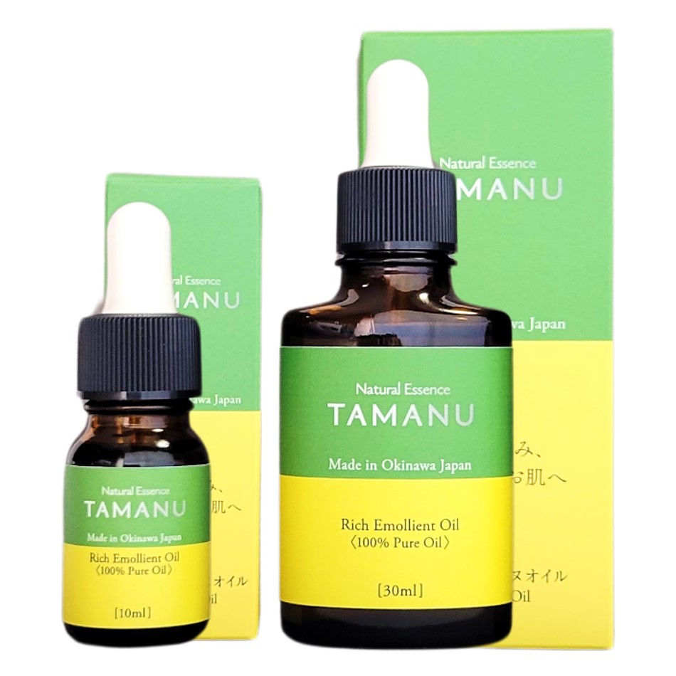 <div class='lum-box'><h4 class='fontColor_blue lum-font-size'>Natural Essence TAMANU沖縄県産タマヌオイル100%</h4></div><div class='lum-font-cnt'>自社搾油の沖縄県産タマヌオイル100%を小分けした商品です。油焼けしないオイルで、紫外線を防ぐ作用もあるため、朝から使用できます。肌を化粧水が浸透しやすい状態に整えるため、洗顔後のブースターとしての使用が効果的です。また、肌に有用な天然成分が豊富に含まれるため、エイジングケアに最適です。</div>