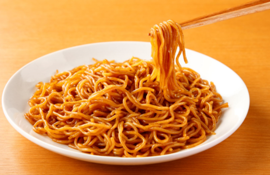 <div class='lum-box'><h4 class='fontColor_blue lum-font-size'>やわらかソース焼そば（野菜入り）　1Ｋｇ</h4></div><div class='lum-font-cnt'>やわらかく飲み込みやすい麺と野菜入りの焼そばです。麺の長さも通常の半分程度とすする必要が無いように仕上げてあります。　</div>