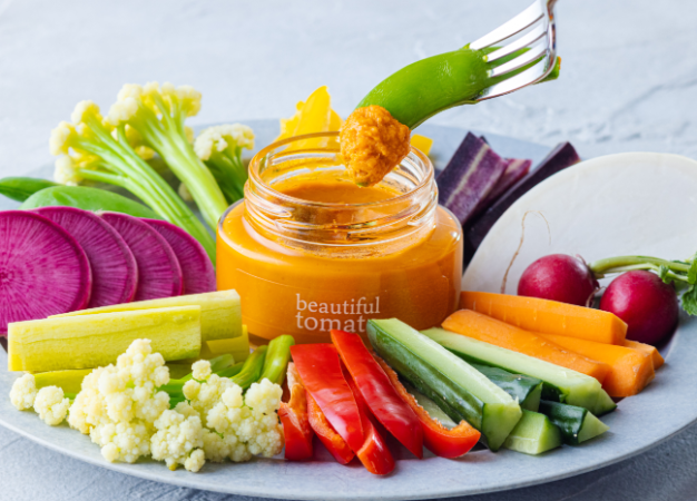 <div class='lum-box'><h4 class='fontColor_blue lum-font-size'>BeautifulTomato VeganButter</h4>
         </div>
         <div class='lum-font-cnt'>Additive-free vegan spread using beautiful cherry tomatoes from Miyazaki Prefecture and soy milk cream.
It is characterized by the sweet and sour tomato flavor that only beautiful tomatoes can offer, and the gentle taste of soy milk cream even though it is dairy-free.
It can be used on sandwiches and bread, and can also be used as a seasoning for a variety of dishes.
*Cuisine-Kingdom [Excellent Award], vegan certification, maternity food certification</div>