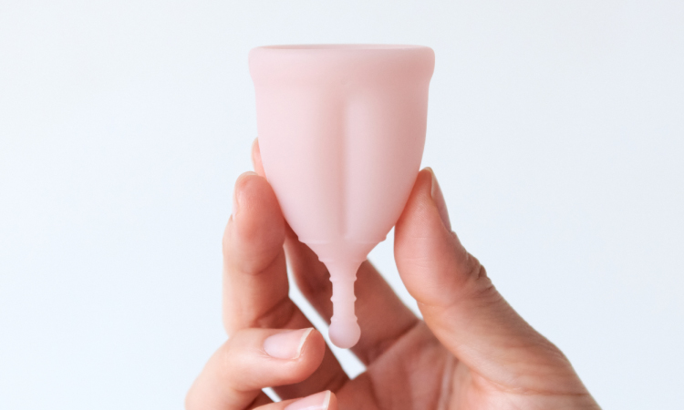 <div class='lum-box'><h4 class='fontColor_blue lum-font-size'>murmo: Menstrual cup</h4>
         </div>
         <div class='lum-font-cnt'>Menstrual cups are becoming popular as a sustainable, reusable menstrual product. However, many people hesitate to try them due to concerns about usage. The Japanese-made menstrual cup, murmo, addresses these concerns with its original Easy Line design, making folding and insertion/removal simple and stress-free.</div>
