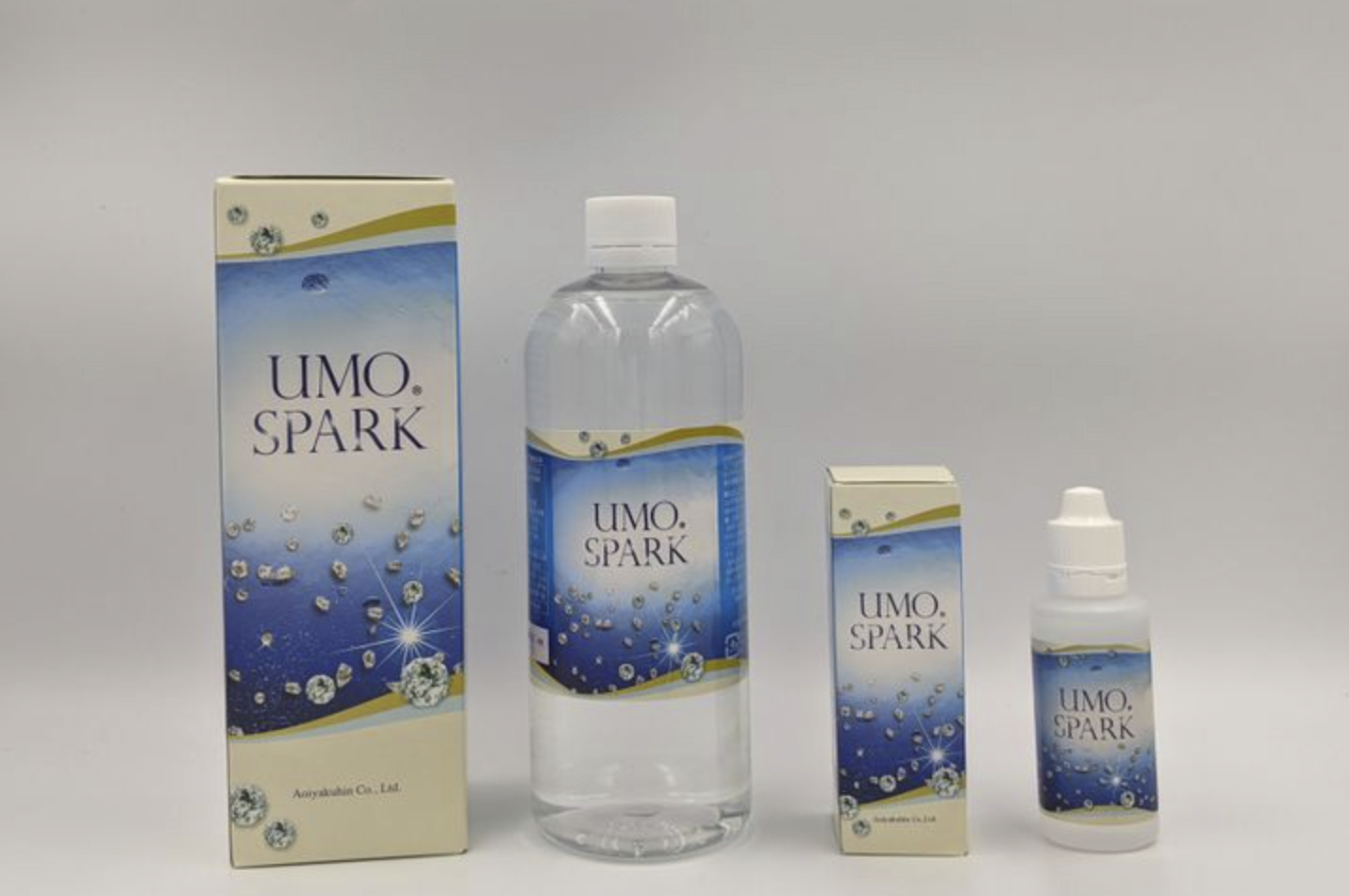 <div class='lum-box'><h4 class='fontColor_blue lum-font-size'>UMO SPARK 濃縮溶液</h4></div><div class='lum-font-cnt'>UMO SPARKは水晶石の活用によって抽出された完全に溶解する食用珪素。他5種類のミネラルがイオン化した溶液です。</div>
