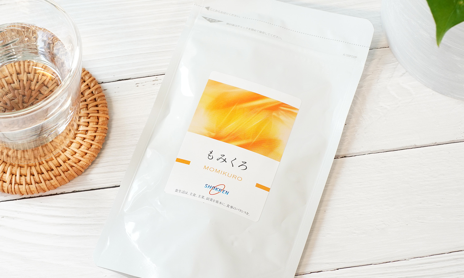 <div class='lum-box'><h4 class='fontColor_blue lum-font-size'>Momikuro</h4></div>
        	 	<div class='lum-font-cnt'>Rice husks contain rich “vegetable silicon”. Incorporating the well-known like “Kuroyaki”, charring food, of folk medicine, we raise the power of brown rice with rice husks!
In addition to brown rice with rice husks, “Momikuro” is a mix of excellent ingredients such as fermented black garlic, maca, cat's claw, and hercampure, which is named after the Peruvian "doctor who makes house calls". Contains amino acids, vitamins, minerals and phytochemicals.</div>