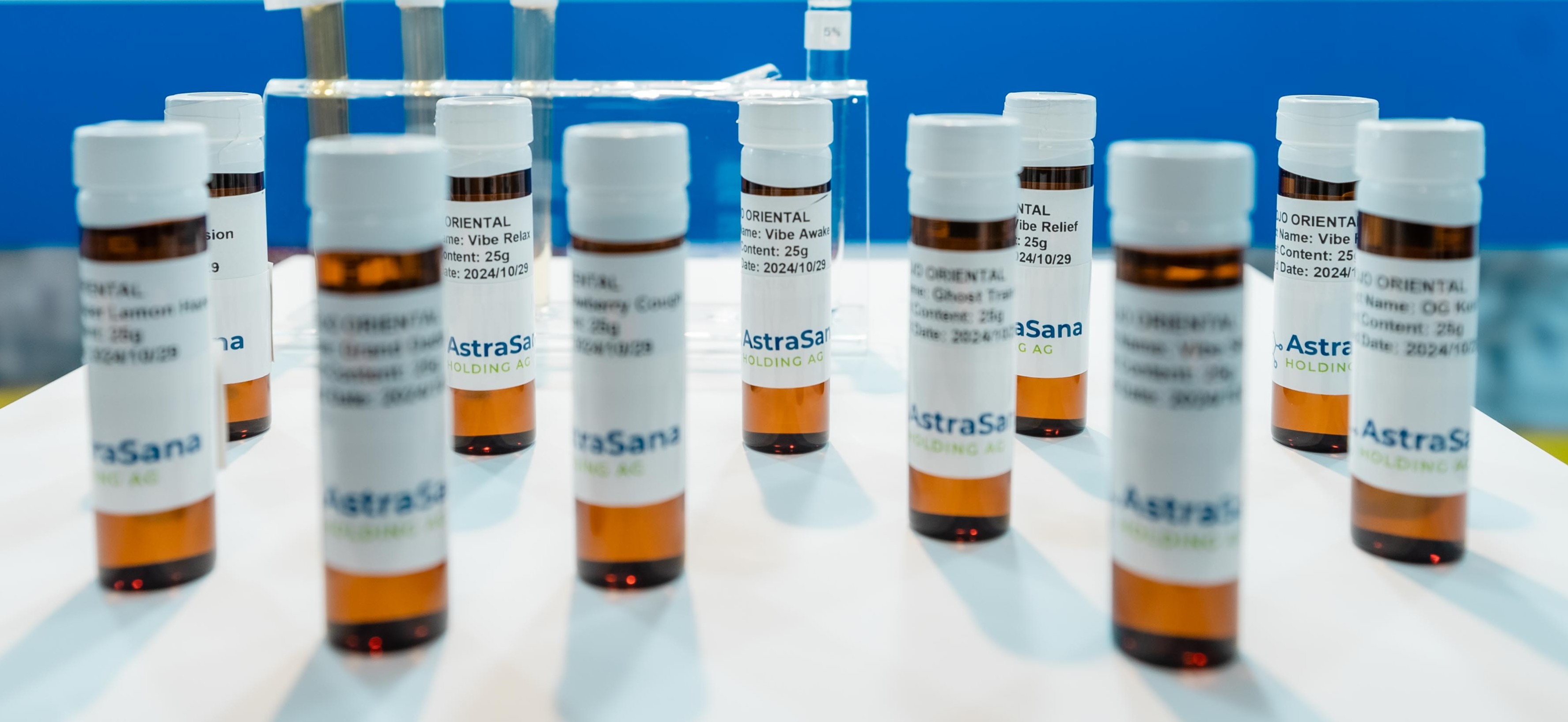 <div class='lum-box'><h4 class='fontColor_blue lum-font-size'>Customized Raw Materials, Botanical Terpenes</h4></div>
        	 	<div class='lum-font-cnt'>■ We offer manufacturing services in Switzerland for your custom formulation oils and other products compliant with Japan's new regulatory standards.
■ We have begun offering plant-derived terpenes that do not contain cannabinoids.
For inquiries about other raw materials or OEM services, please feel free to contact us.</div>