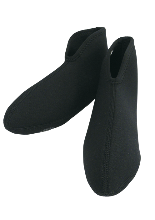 <div class='lum-box'><h4 class='fontColor_blue lum-font-size'>Yunohana Terahertz Socks </h4></div>
        		<div class='lum-font-cnt'>The Yunohana Terahertz Socks harness the benefits of Yunohana and terahertz waves. Made with wetsuit material, they gently fit your feet and retain soothing warmth. Ideal for keeping your feet warm, they provide comfort during relaxation at home or while sleeping.
</div>