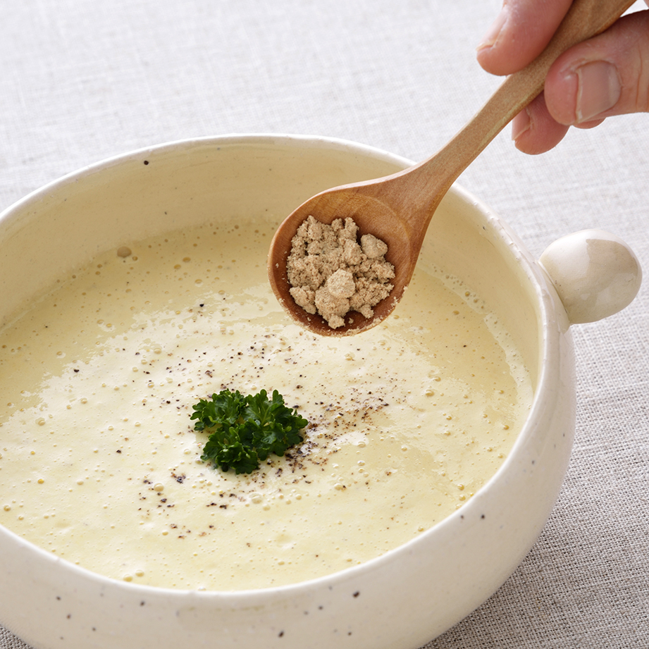 <div class='lum-box'><h4 class='fontColor_blue lum-font-size'>Inca Green Protein Soup (Vegan Style)</h4></div>
        		 <div class='lum-font-cnt'>Nut-based Inca Green Protein Soup made with micro-powder from sacha inchi. Rich savory taste beyond expectations for a non-animal recipe, ready to enjoy by simply warming the retort pouch. A new idea to raise daily protein through everyday meals.</div>