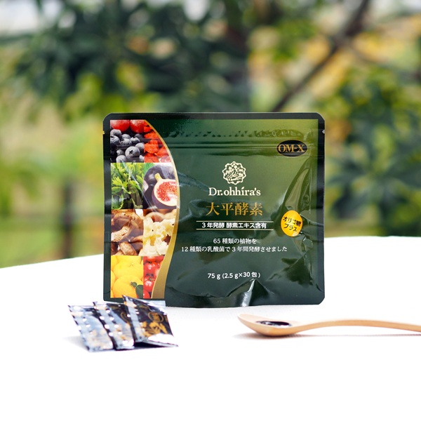 <div class='lum-box'><h4 class='fontColor_blue lum-font-size'>Dr. Ohhira's OM-X Paste</h4></div>
        		<div class='lum-font-cnt'>Made with a plant-based fermented extract of vegetables, fruits, mushrooms, and seaweed, fermented for three years with 12 strains of beneficial bacteria, and blended with oligosaccharides for easy consumption. The rich flavor of the fermented extract combined with the natural sweetness of oligosaccharides makes it enjoyable even for children.</div>