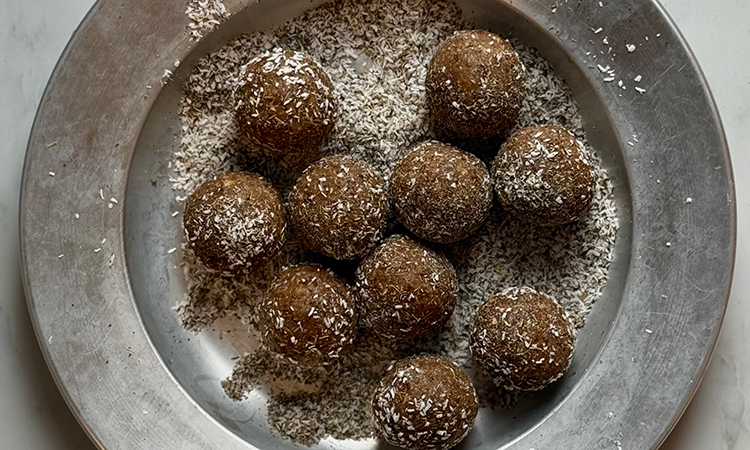 <div class='lum-box'><h4 class='fontColor_blue lum-font-size'>Ayurvedic Remedy: Energy Balls (TRIPHALA & TULSI)</h4></div>
        	 <div class='lum-font-cnt'>Infused with ancient herbs traditionally used in Ayurveda for purification and recovery. These energy balls offer nutritional support that goes beyond simple snacking—perfect for fasting, training, or replenishing nutrients under stress.</div>